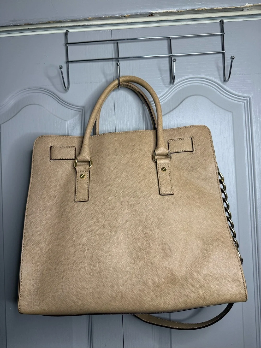 Beige Michael Kors Bag with Leopard Bow Accent - Picture 2 of 7